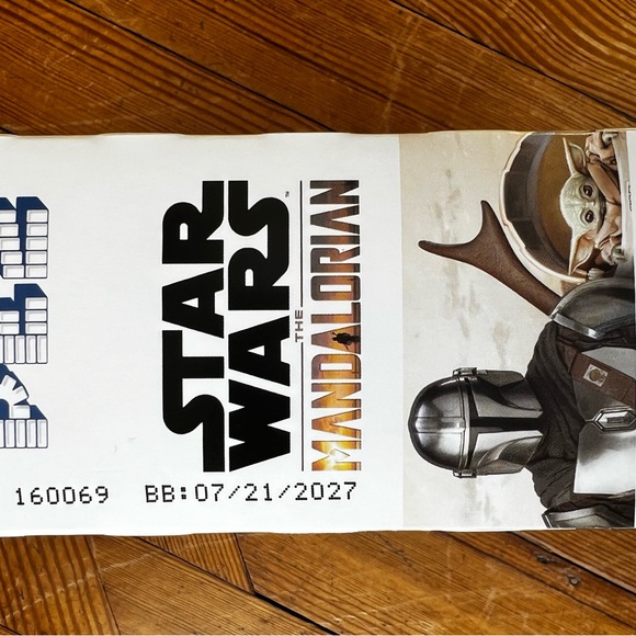 Star Wars PEZ Mandalorian and Grogu gift set brand new unopened box - Picture 3 of 4